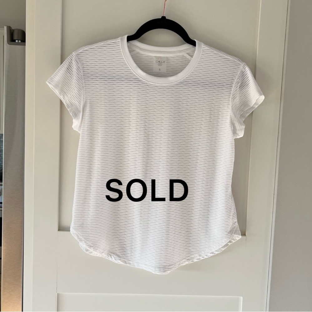 Sold White Short Sleeve Top